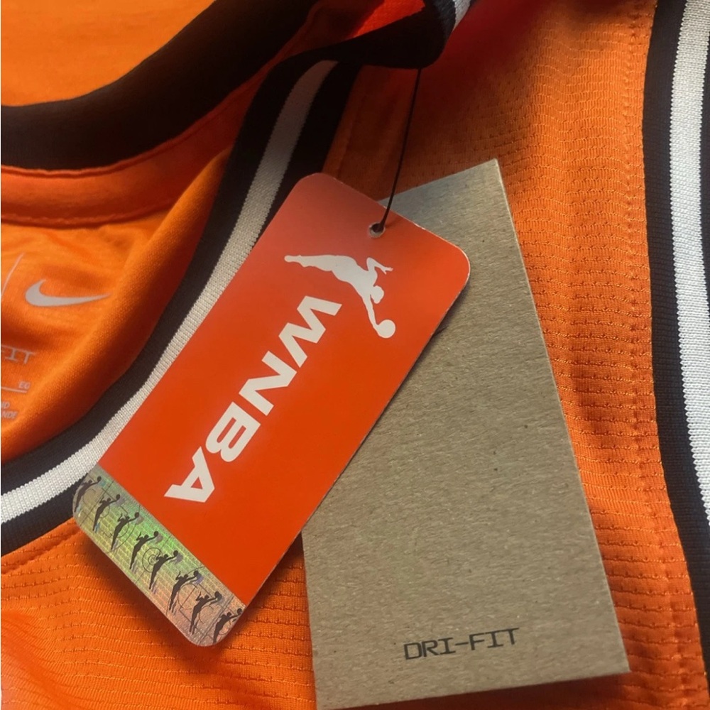 Team 13 Courtside Nike Dri-FIT WNBA Tank size XL - Picture 5 of 5